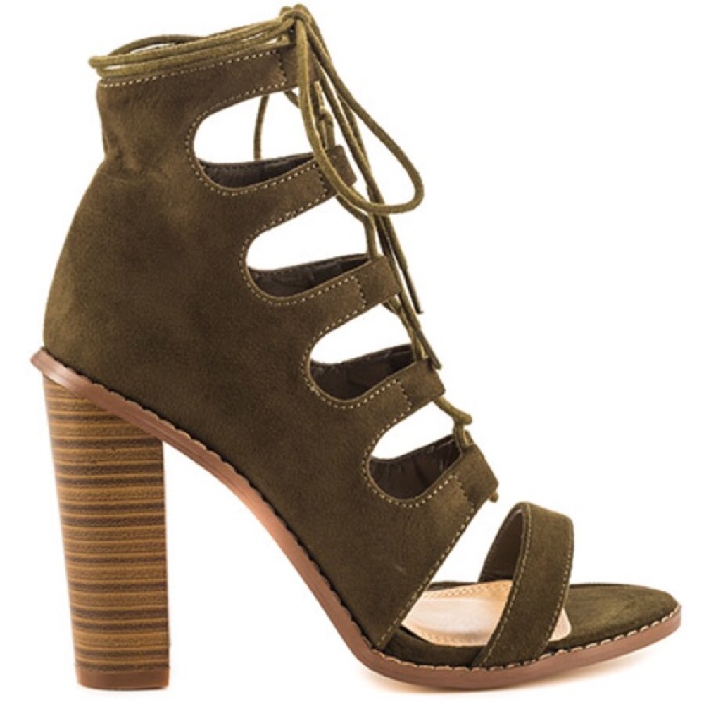 Olive lace up block heel - BRAND NEW!